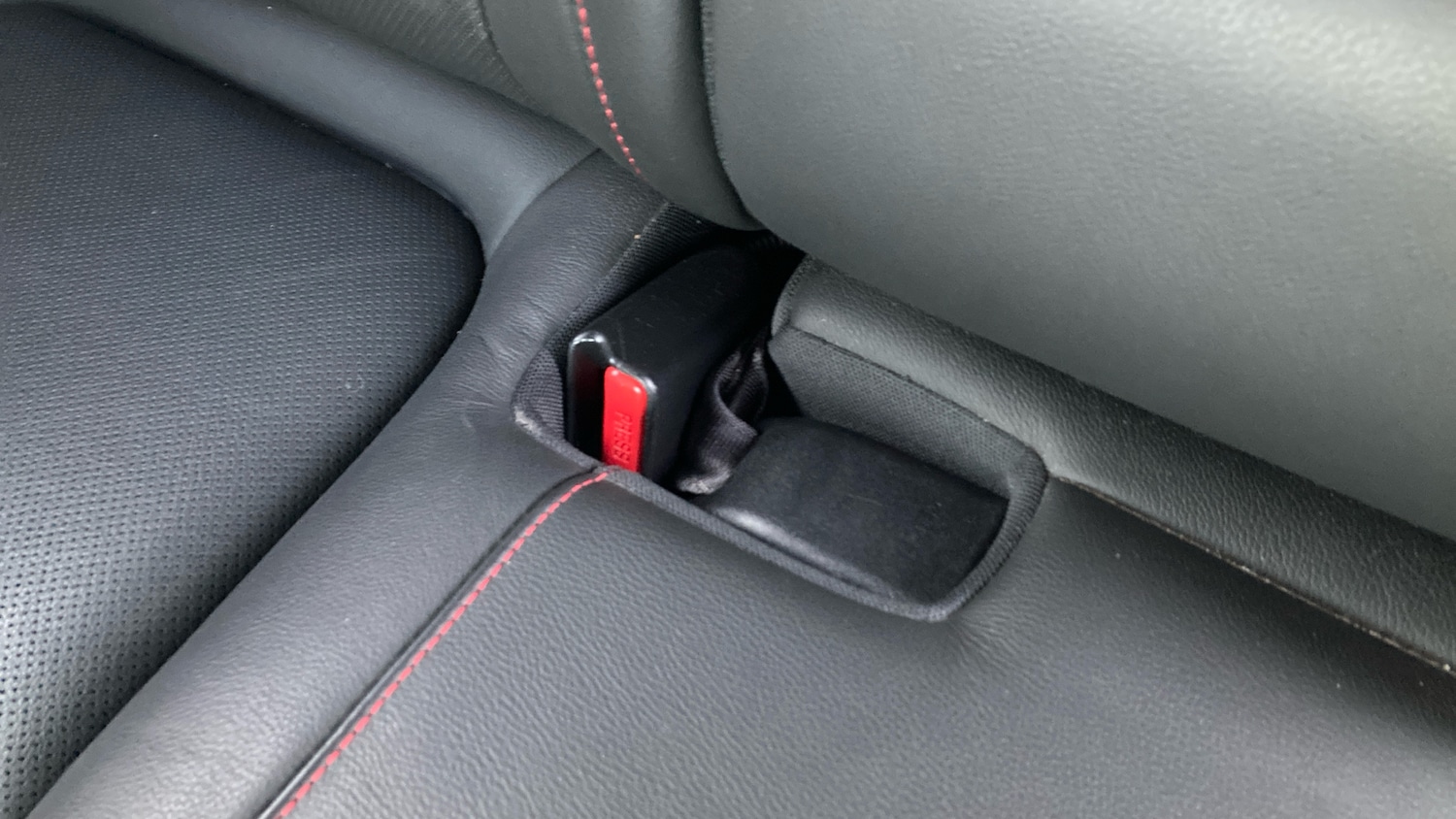 Used Hyundai KONA 2018 for sale - 76957383: Photo 17