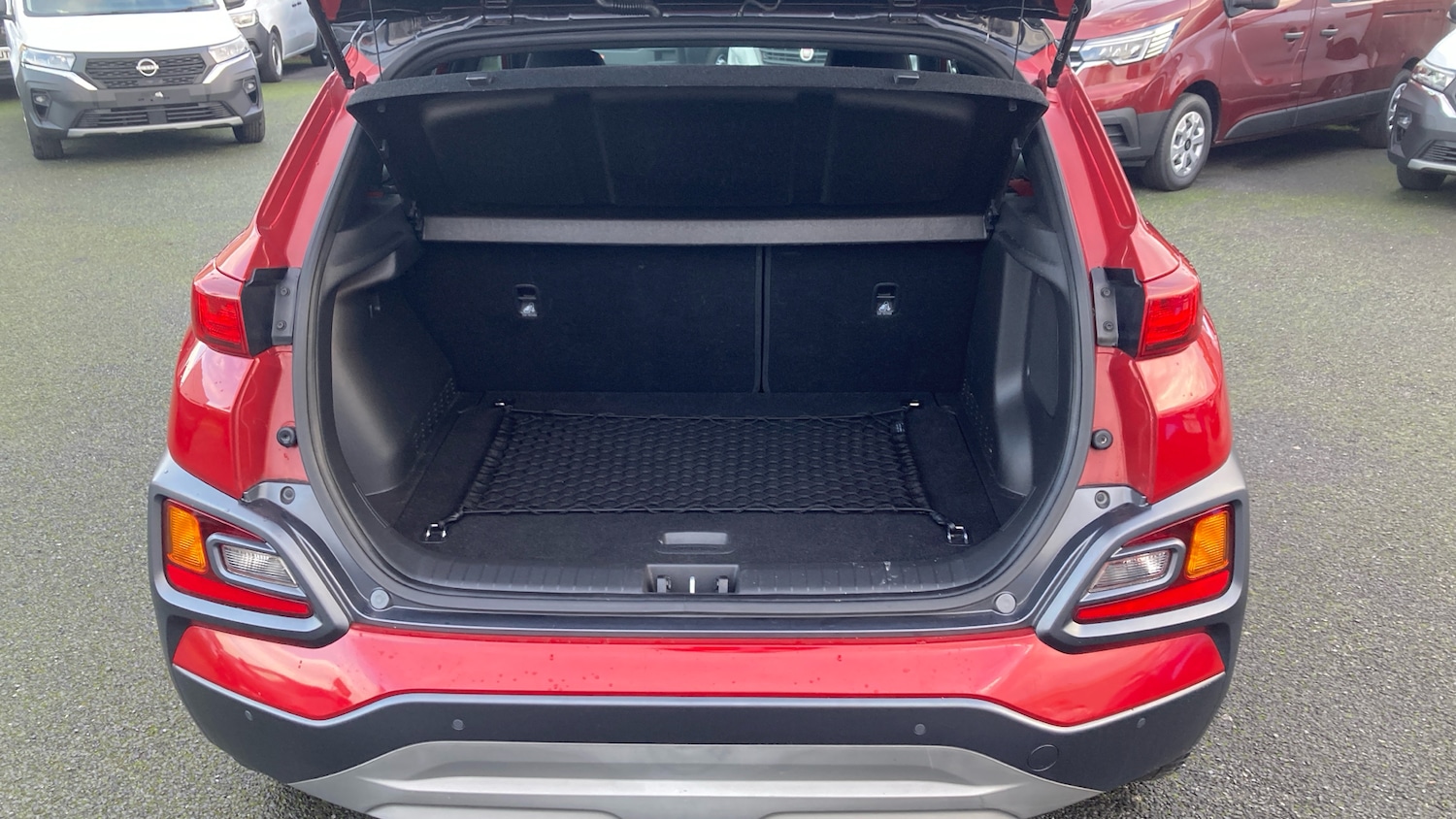 Used Hyundai KONA 2018 for sale - 76957383: Photo 4