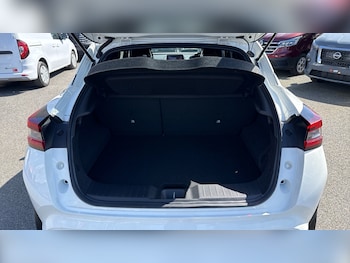 Used Nissan Juke 2023 for sale - 78267187: Photo