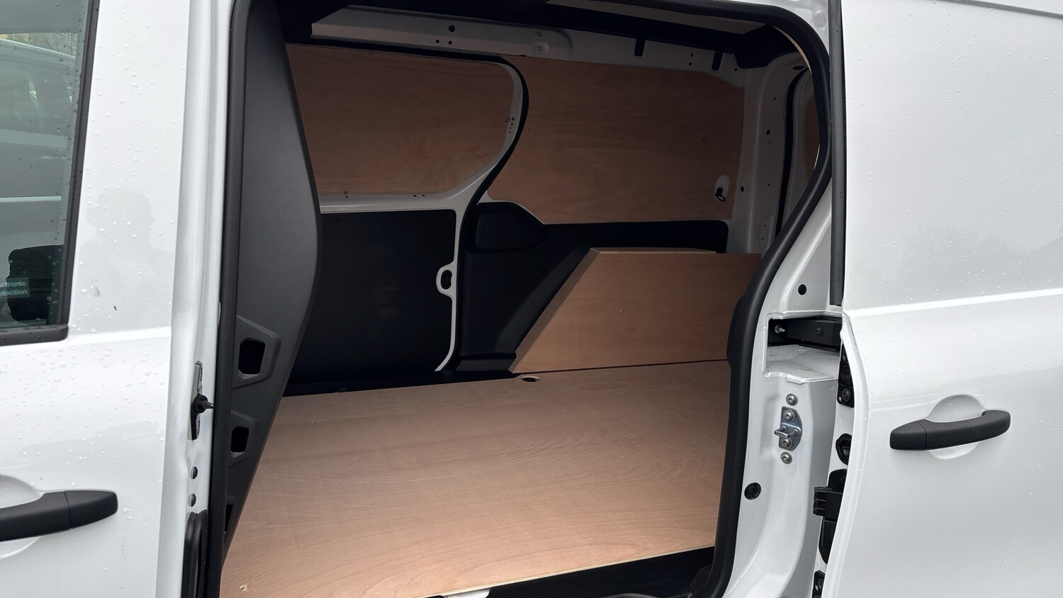 Used Renault Kangoo 2025 for sale - 76554895: Photo 16