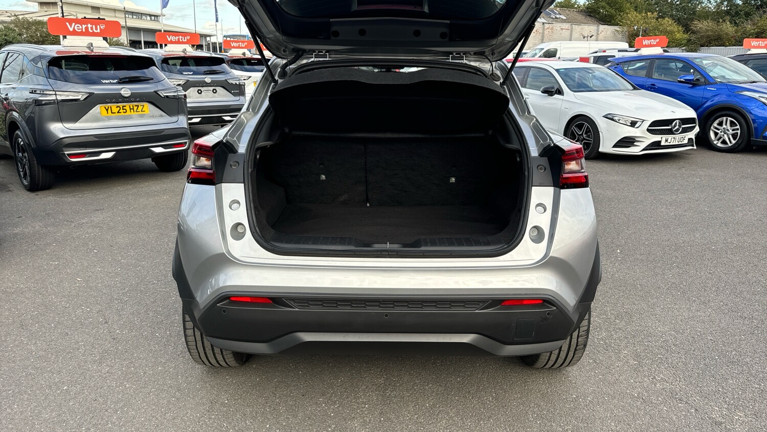 Used Nissan Juke 2023 for sale - 76070038: Photo 4