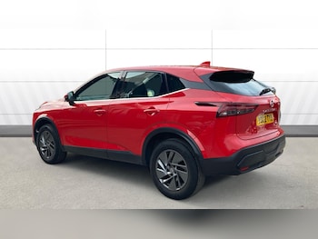 Used Nissan Qashqai 2022 for sale - 76070031: Photo 2