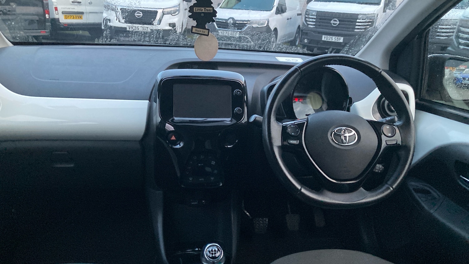 Used Toyota AYGO 2018 for sale - 76818739: Photo 10