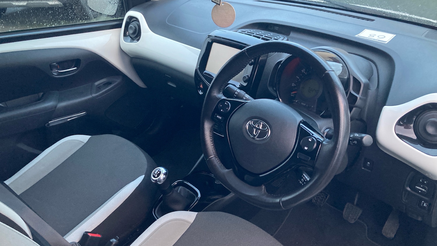 Used Toyota AYGO 2018 for sale - 76818739: Photo 11