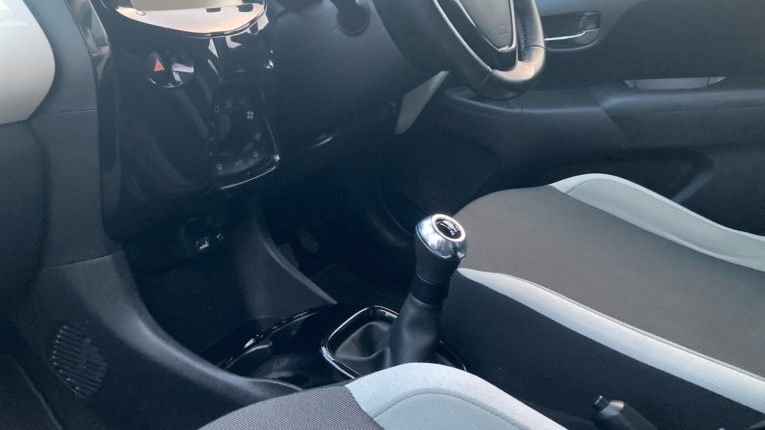 Used Toyota AYGO 2018 for sale - 76818739: Photo 13