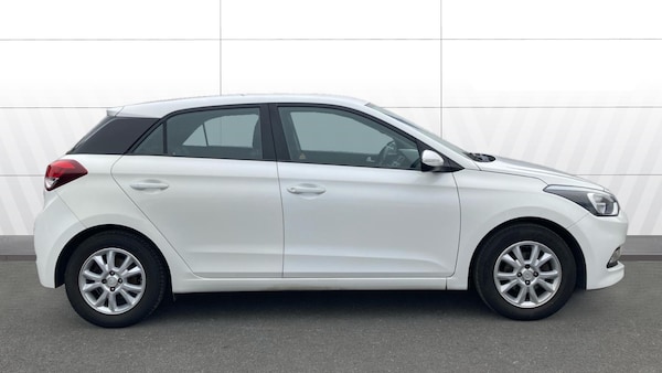 Used Hyundai i20 2017 for sale - 76290425: Photo 5
