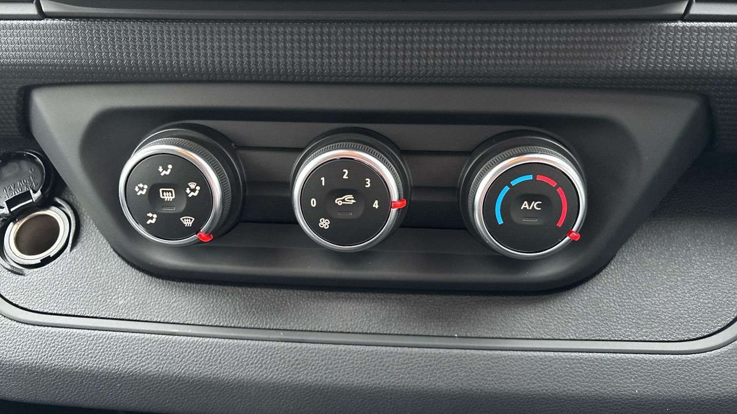 Used Nissan Primastar 2025 for sale - 77086450: Photo 25