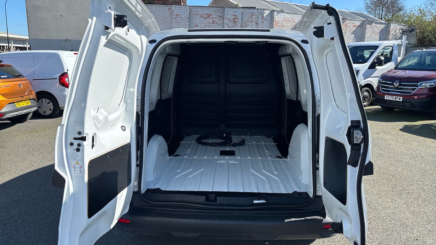 Used Renault Kangoo 2024 for sale - 78027068: Photo 4