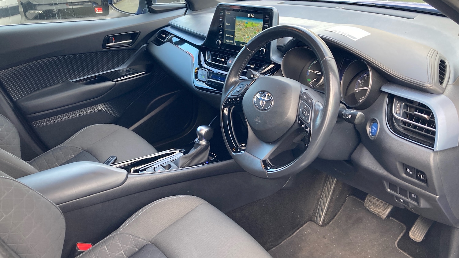 Used Toyota C-HR 2019 for sale - 76882336: Photo 11