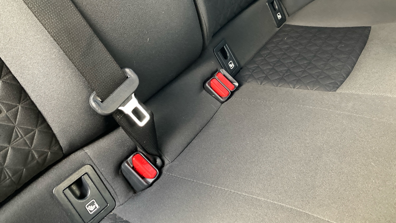 Used Toyota C-HR 2019 for sale - 76882336: Photo 17