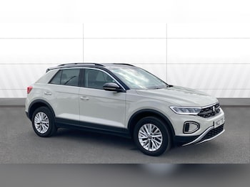 Used Volkswagen T-Roc 2022 for sale - 75712881: Photo