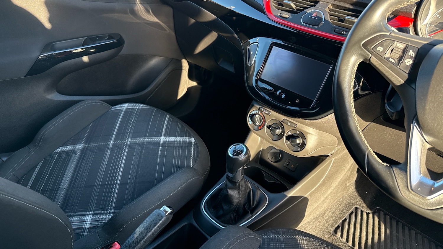 Used Vauxhall Corsa 2015 for sale - 77154296: Photo 14