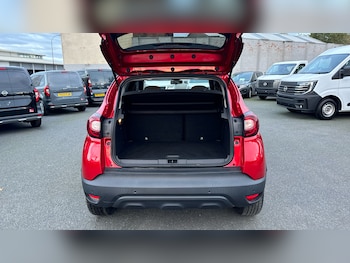 Used Renault Captur 2019 for sale - 76415652: Photo