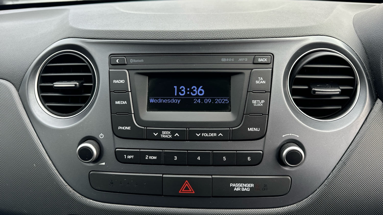 Used Hyundai i10 2019 for sale - 76183151: Photo 12