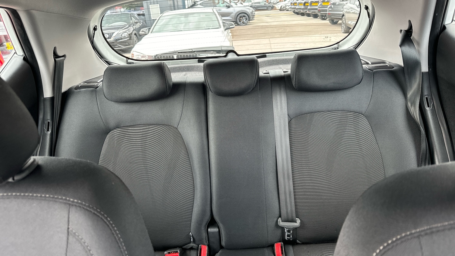 Used Hyundai i10 2019 for sale - 76183151: Photo 15