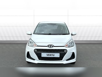Used Hyundai i10 2019 for sale - 76183151: Photo