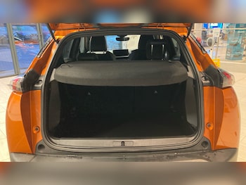 Used Peugeot 2008 2021 for sale - 77489922: Photo