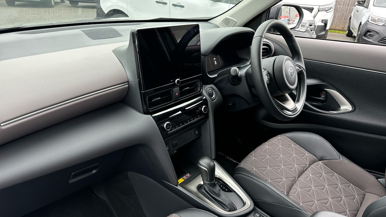 Used Toyota Yaris Cross 2025 for sale - 76290424: Photo 9