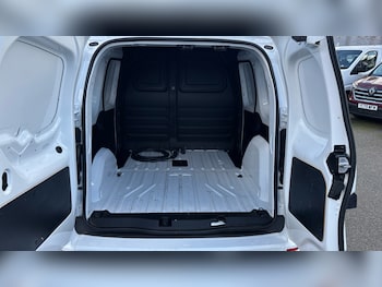 Used Nissan Other 2023 for sale - 78078749: Photo