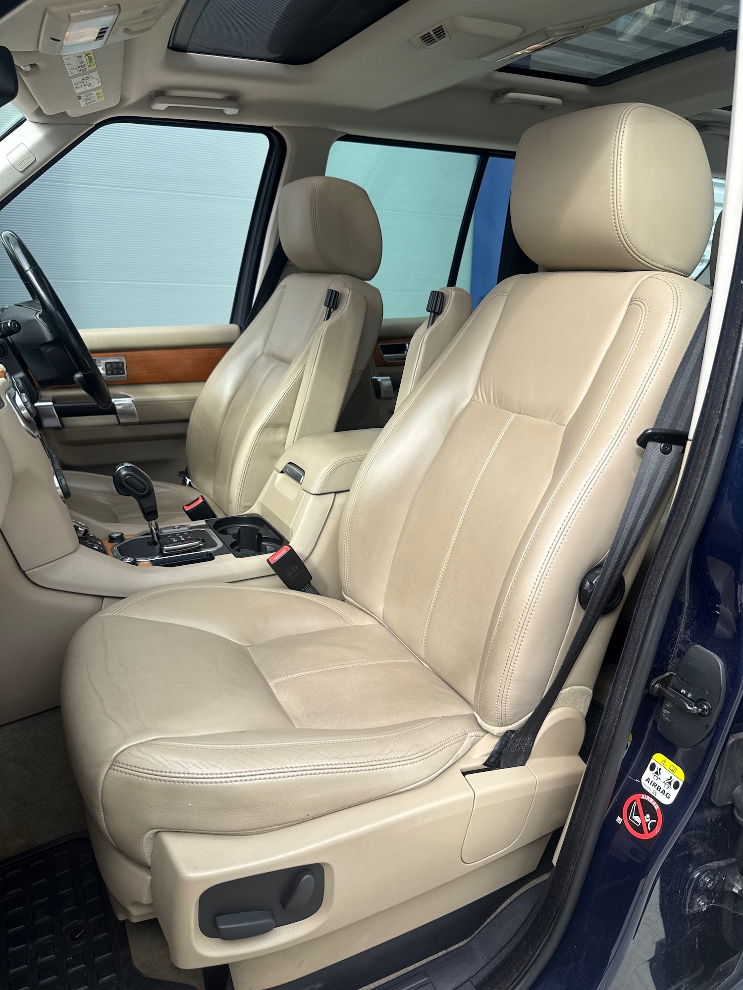 Used Land Rover Discovery 2010 for sale - 76135836: Photo 19