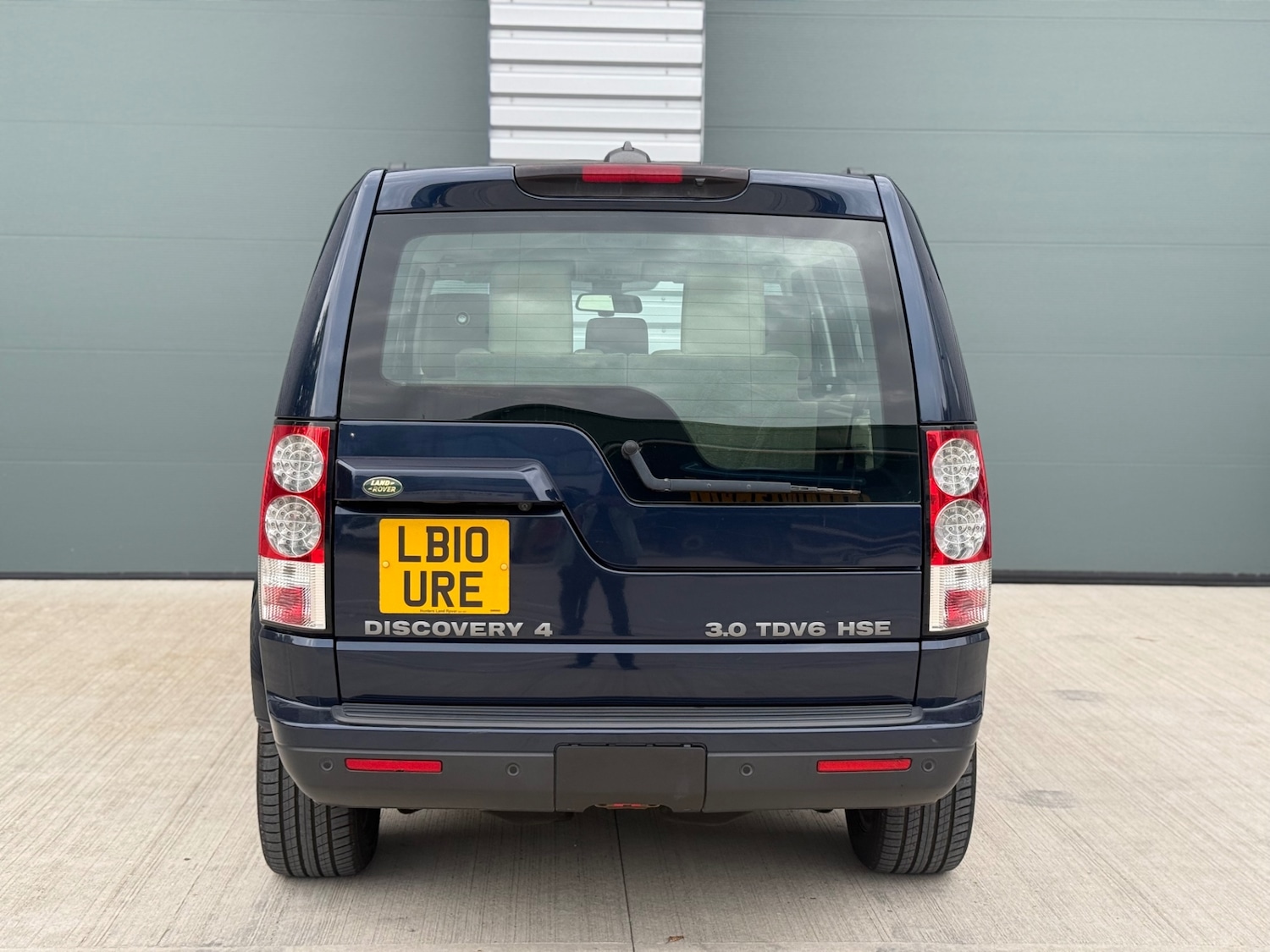 Used Land Rover Discovery 2010 for sale - 76135836: Photo 4