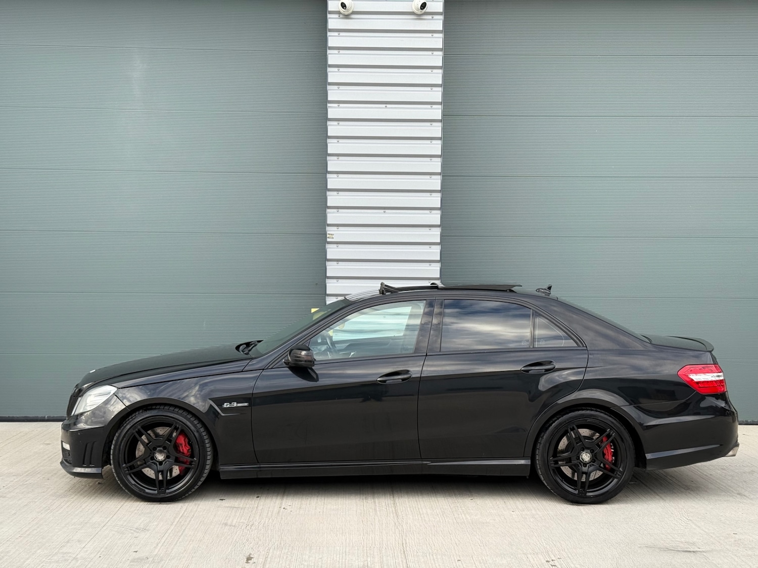 Used Mercedes-Benz E Class 2011 for sale - 76684818: Photo 10