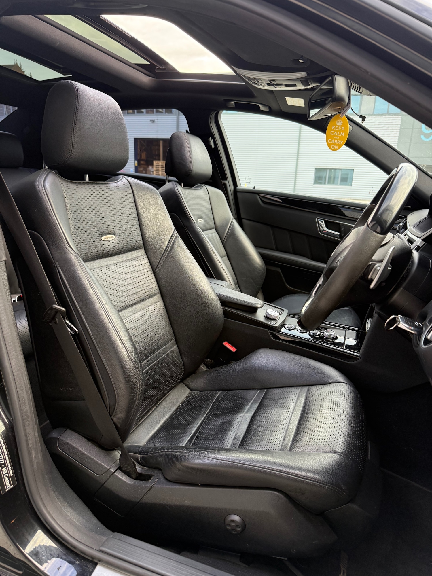 Used Mercedes-Benz E Class 2011 for sale - 76684818: Photo 13