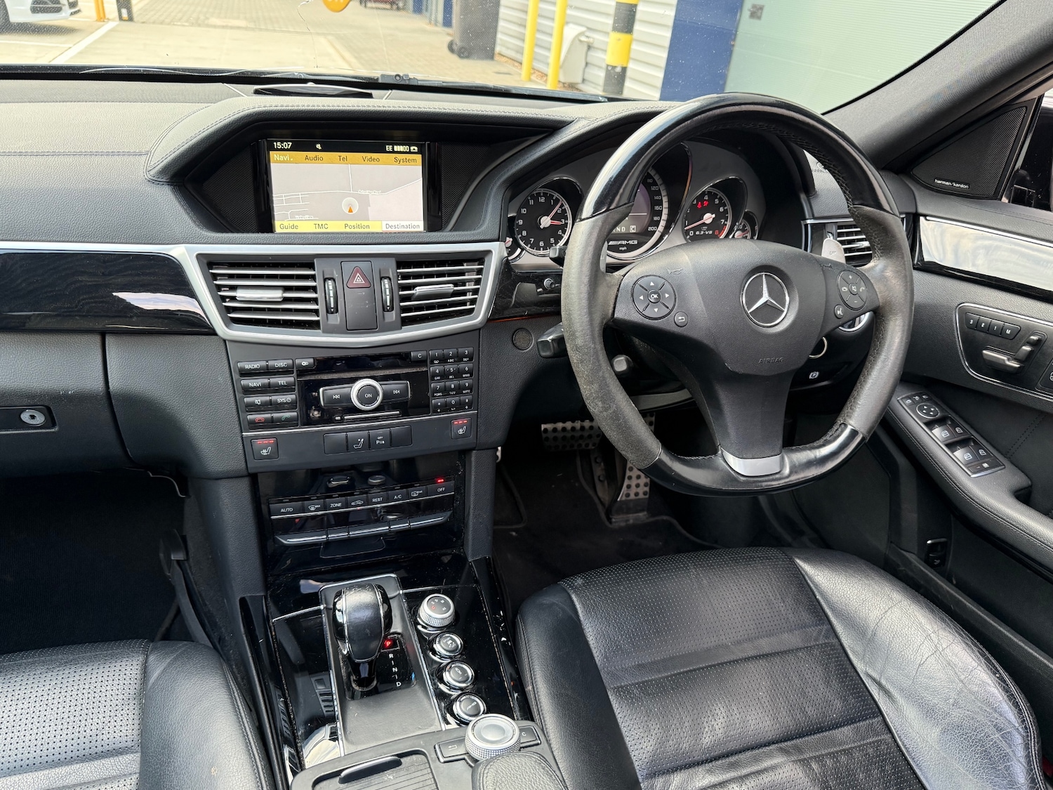 Used Mercedes-Benz E Class 2011 for sale - 76684818: Photo 15