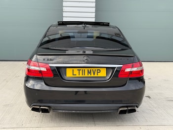 Used Mercedes-Benz E Class 2011 for sale - 76684818: Photo