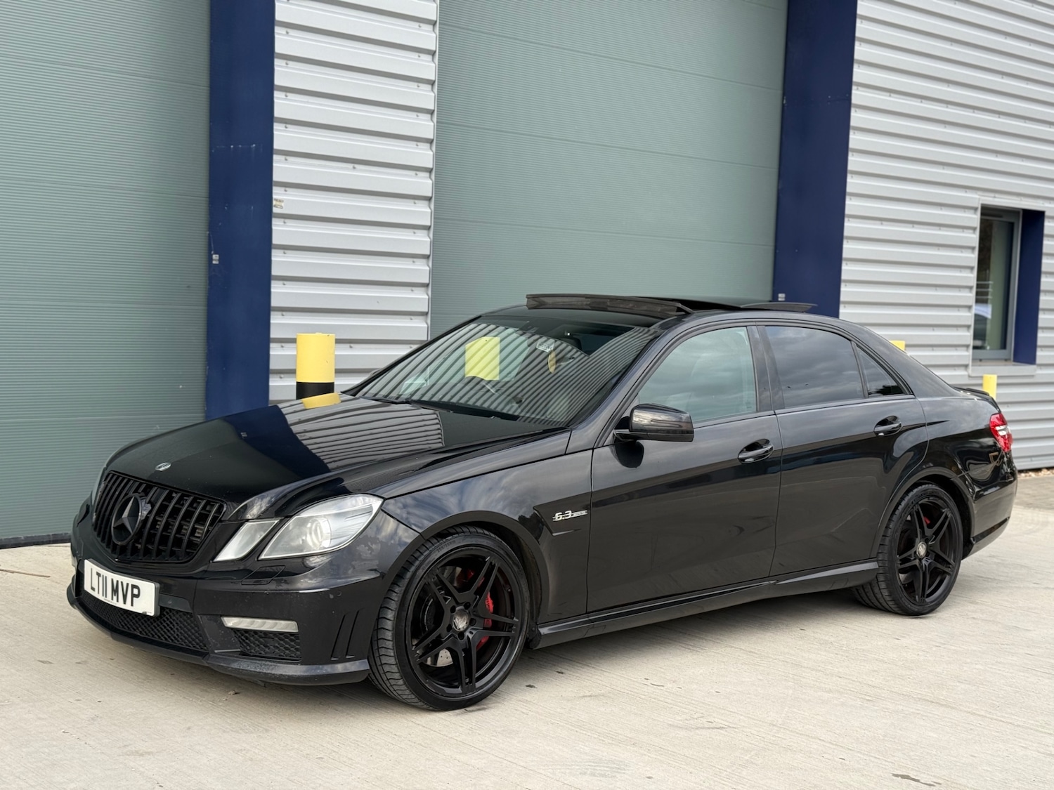 Used Mercedes-Benz E Class 2011 for sale - 76684818: Photo 9