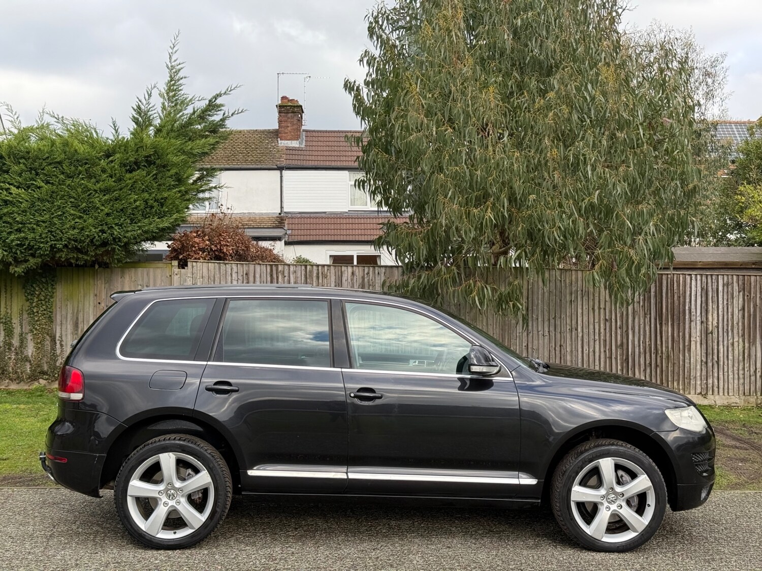 Used Volkswagen Touareg 2009 for sale - 77357430: Photo 2