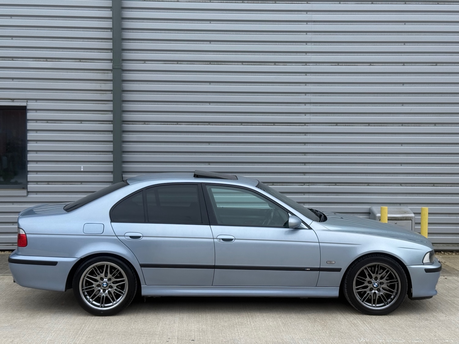 Used BMW M5 2001 for sale - 78031261: Photo 2