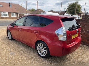 Used Toyota Prius+ 2012 for sale - 79576082: Photo