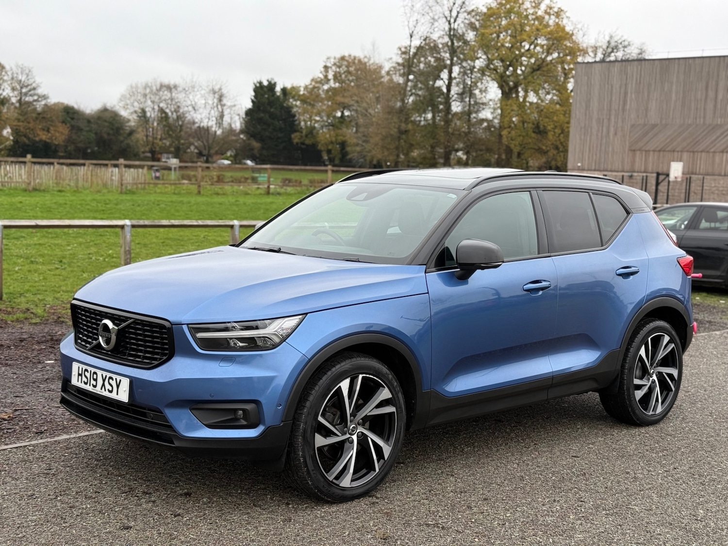 Used Volvo XC40 2019 for sale - 76713289: Photo 9