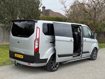 Used Ford Tourneo Custom 2019 for sale - 77982742: Photo