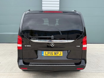 Used Mercedes-Benz V-Class 2015 for sale - 78635568: Photo