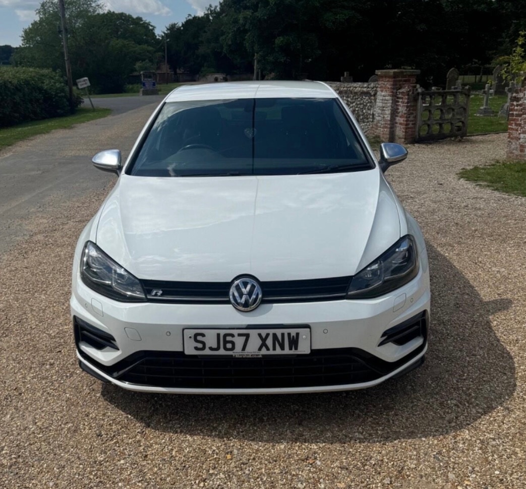 Used Volkswagen Golf 2017 for sale - 76594560: Photo 2