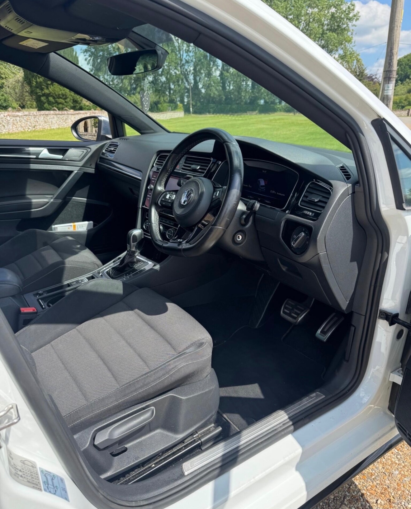 Used Volkswagen Golf 2017 for sale - 76594560: Photo 7