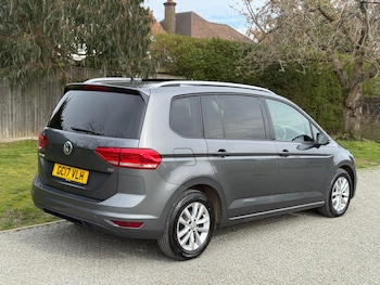 Used Volkswagen Touran 2017 for sale - 77938564: Photo