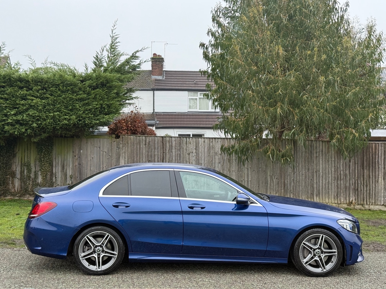 Used Mercedes-Benz C Class 2021 for sale - 77248013: Photo 2