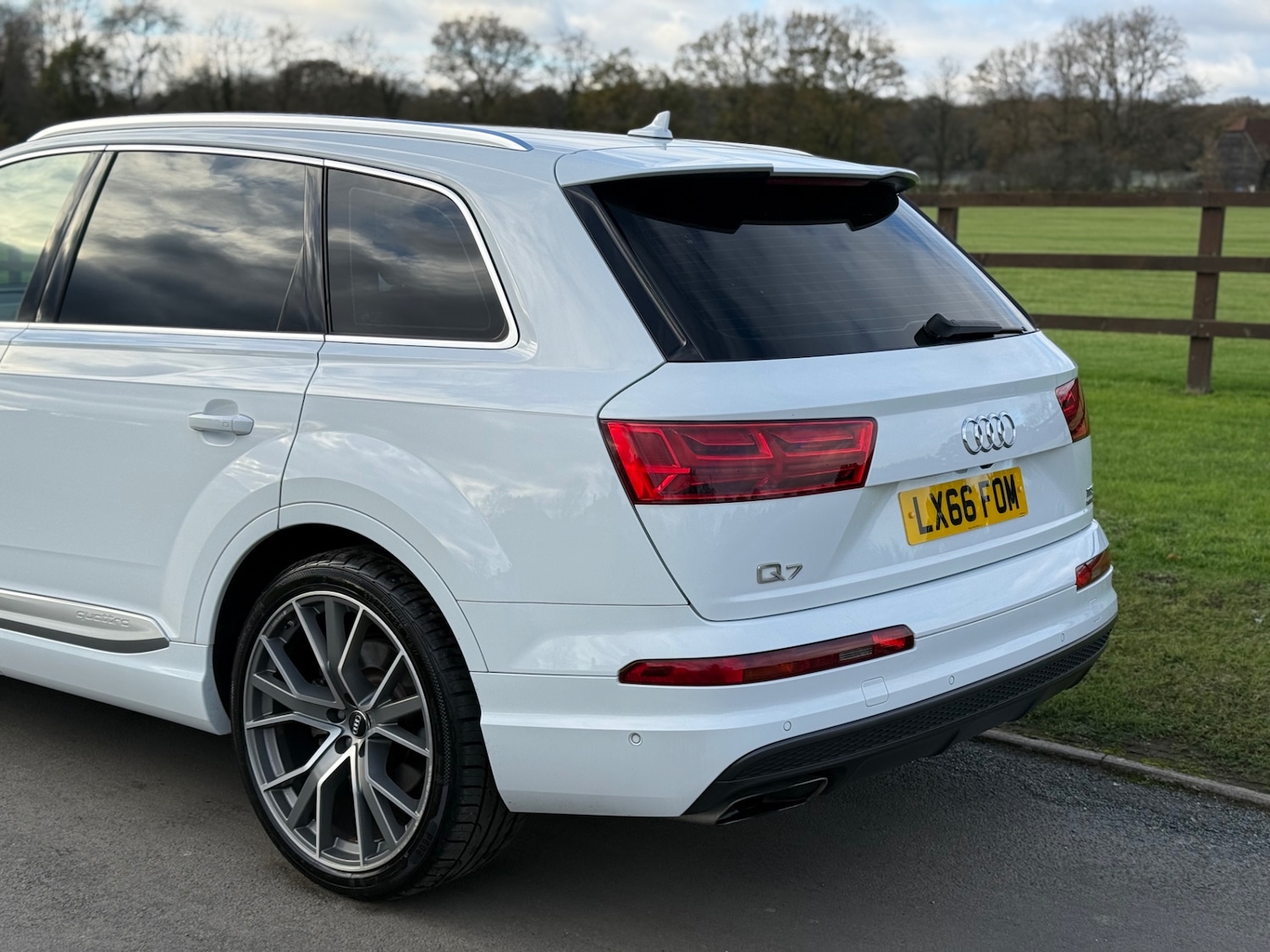 Used Audi Q7 2024 for sale - 76655819: Photo 8