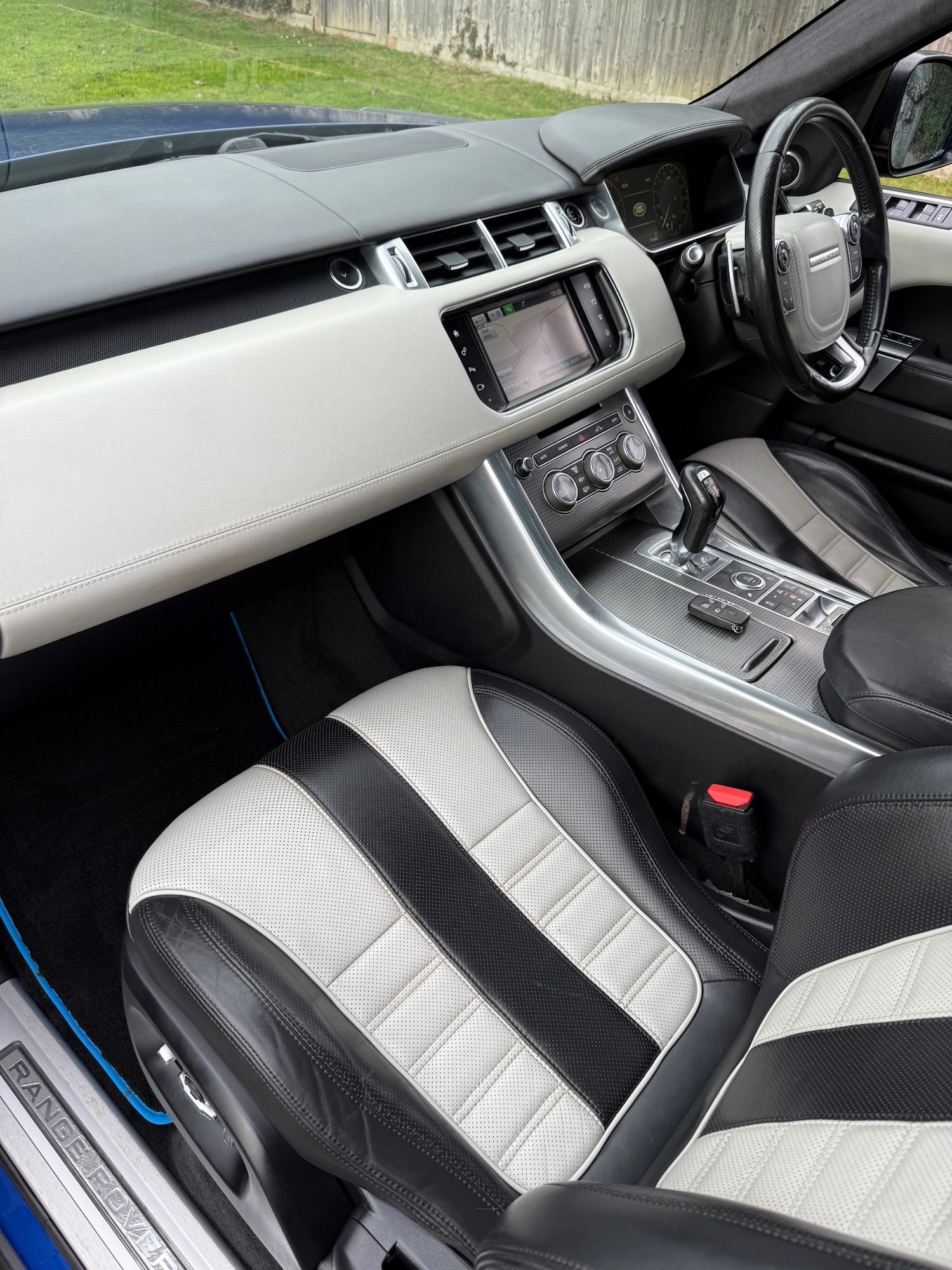 Used Land Rover Range Rover Sport 2016 for sale - 76933321: Photo 17