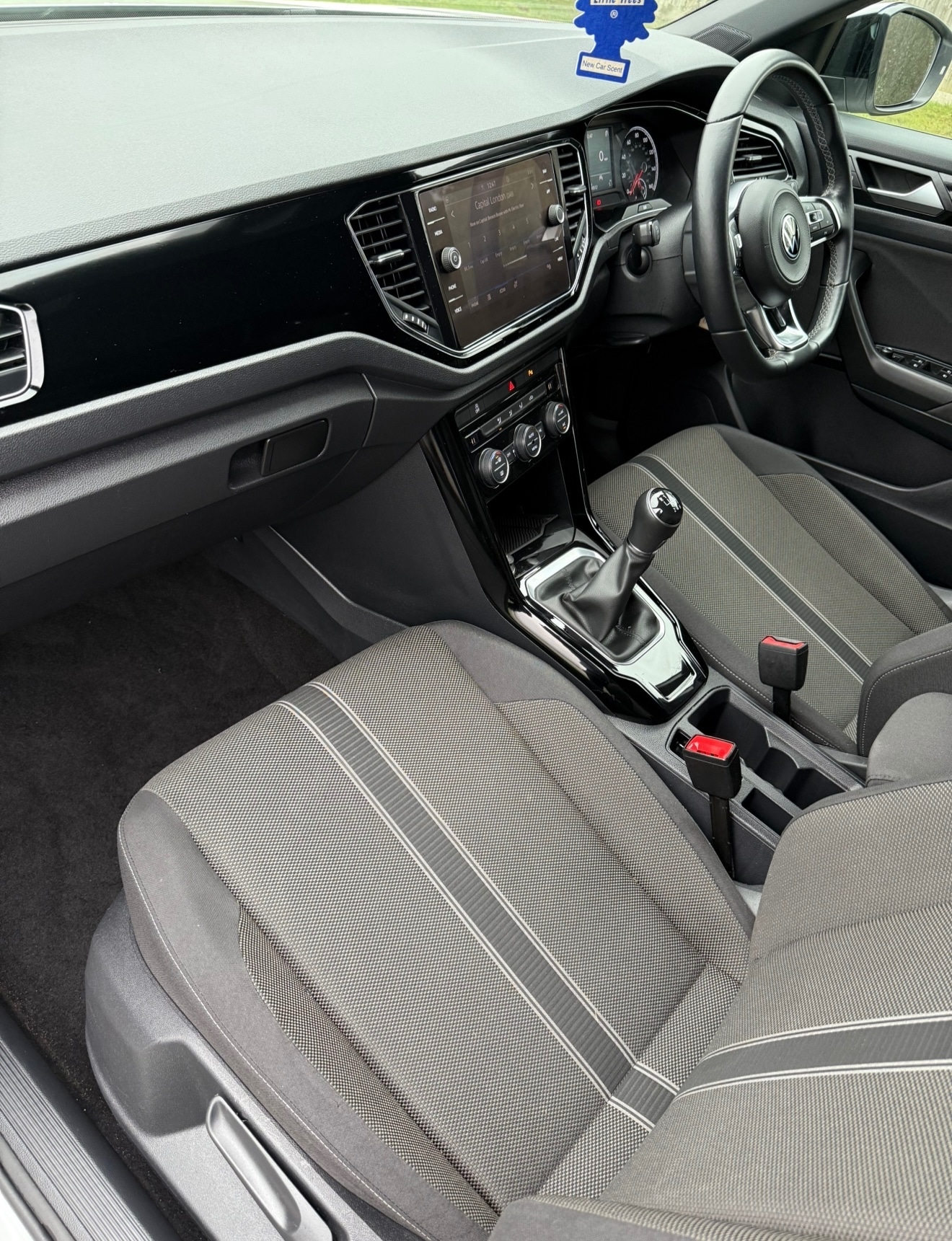 Used Volkswagen T-Roc 2022 for sale - 77059316: Photo 16