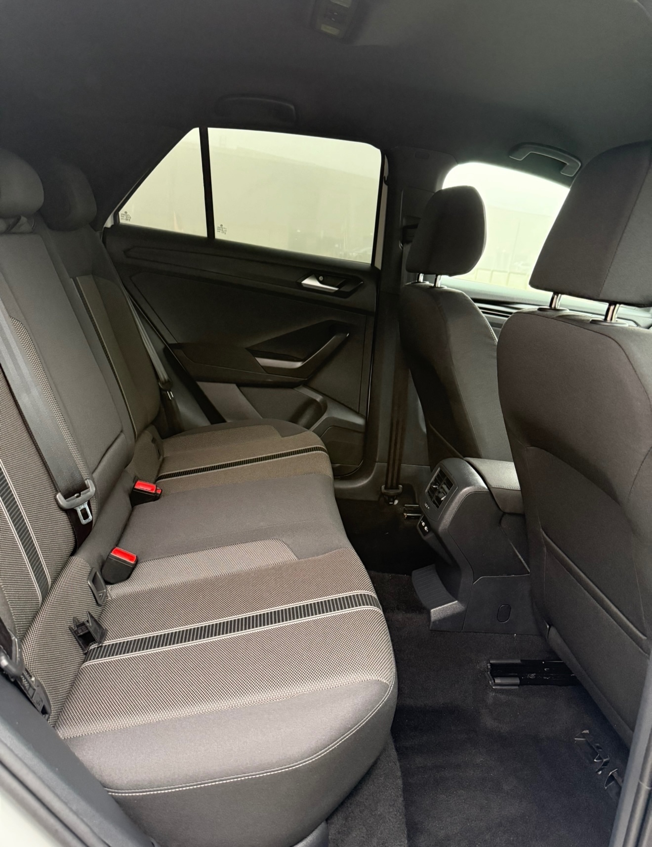 Used Volkswagen T-Roc 2022 for sale - 77059316: Photo 17