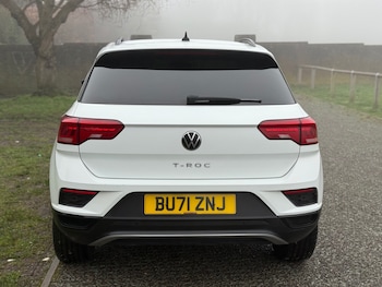 Used Volkswagen T-Roc 2022 for sale - 77059316: Photo