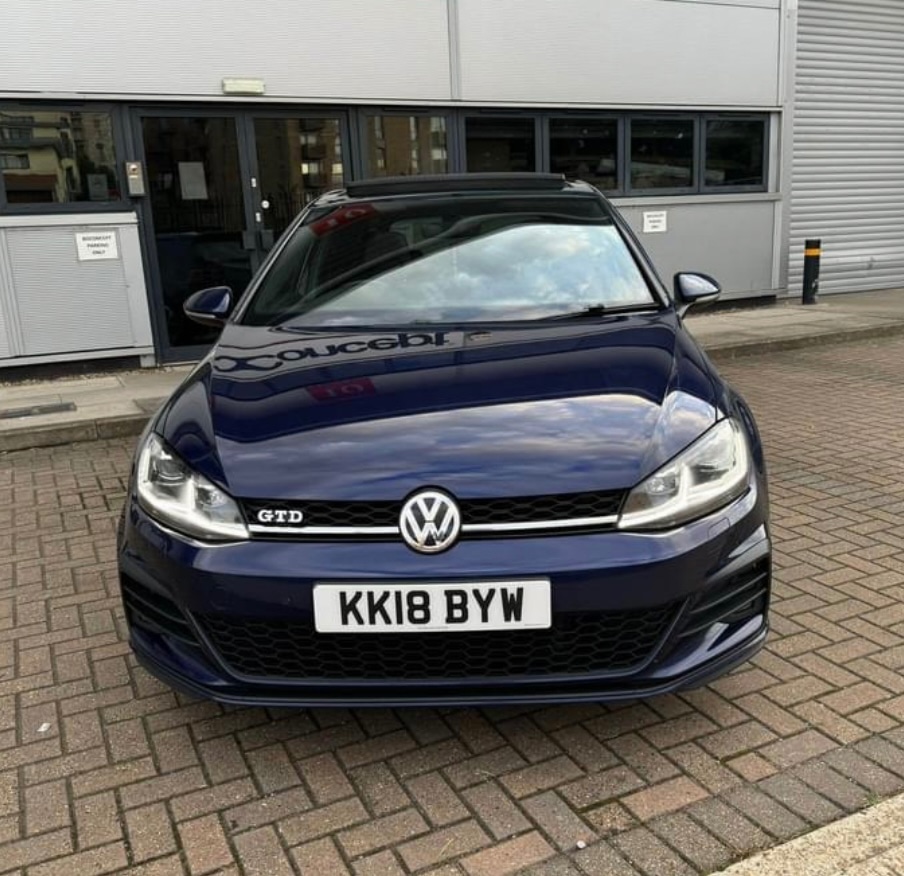 Used Volkswagen Golf 2018 for sale - 76618395: Photo 2