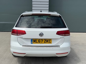 Used Volkswagen Passat 2017 for sale - 78977104: Photo