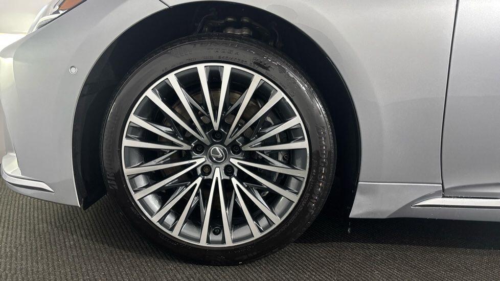 Used Lexus LS 2024 for sale - 77176665: Photo 7