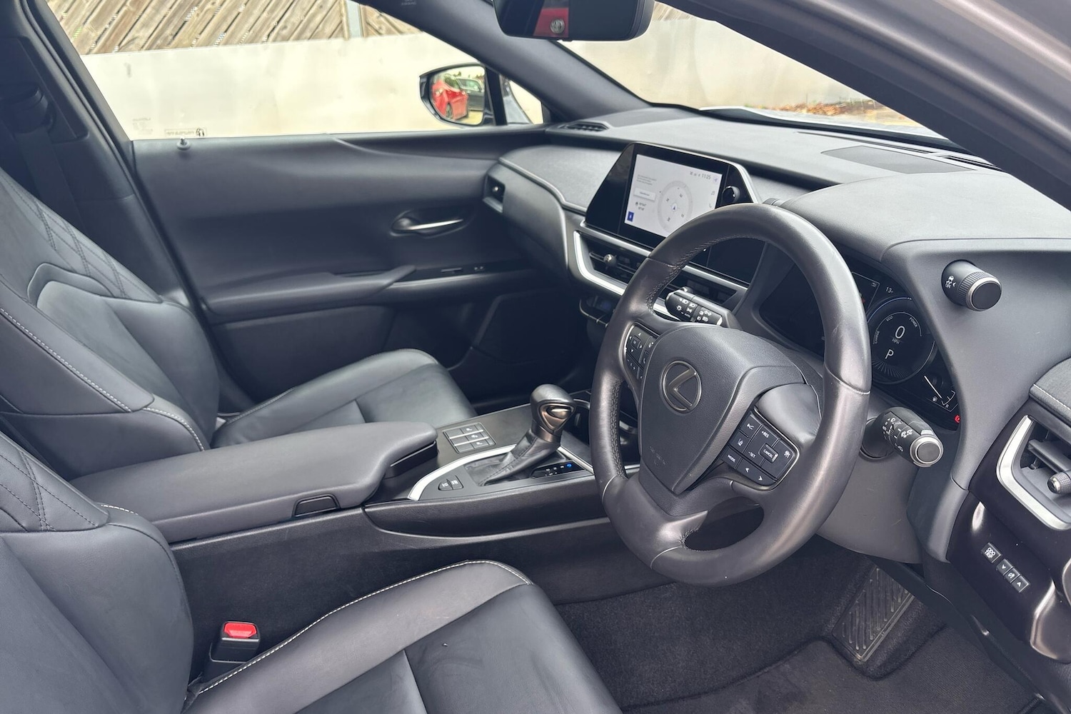 Used Lexus UX 2023 for sale - 76338478: Photo 6