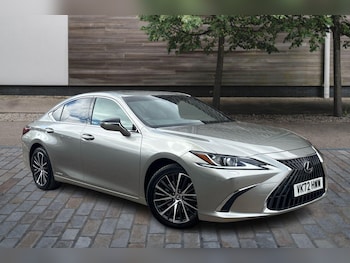 2022 (72) - 300h 2.5 4dr CVT Premium Edition